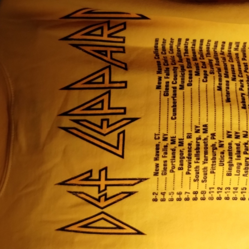Def Leppard '81 USA Tour Date Sweatshirt S Orange Reproduction nwot - Picture 6 of 7